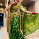 Kamya Punjabi Instagram - Full Nautanki 🤩 P.S Kyuki main hun total filmy 😍 #saree #festivevibes #happyme #kamyapunjabi