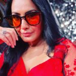 Kamya Punjabi Instagram - Red it is 🥰 #gauri #sanjog Mon to Fri 10pm #zeetv #kamyapunjabi