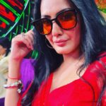Kamya Punjabi Instagram - Red it is 🥰 #gauri #sanjog Mon to Fri 10pm #zeetv #kamyapunjabi