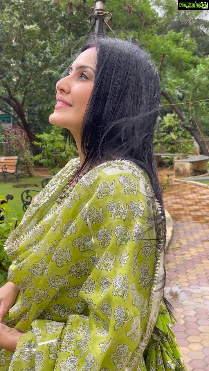 Kamya Punjabi Instagram - Thank you for sending me so much of love n best wishes… here’s my most fav song dedicated to each one of you ❤️ aap ho toh main hun, yeh pyaar yeh saath banaaye rakhna 🙏🏻❤️ #kamyapunjabi