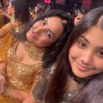 Kamya Punjabi Instagram - #zra with my daughter darling ❤️ #myaara #aboutlastnight #zeerishteyawards #zeekutumb #surprisesurprise #dontmissit #zeetv