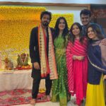 Kamya Punjabi Instagram - Bappa ke darshan ko jab sab padhare 💕 #meramorya #gannubappa😘