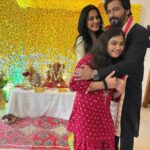 Kamya Punjabi Instagram - Bappa ke darshan ko jab sab padhare 💕 #meramorya #gannubappa😘