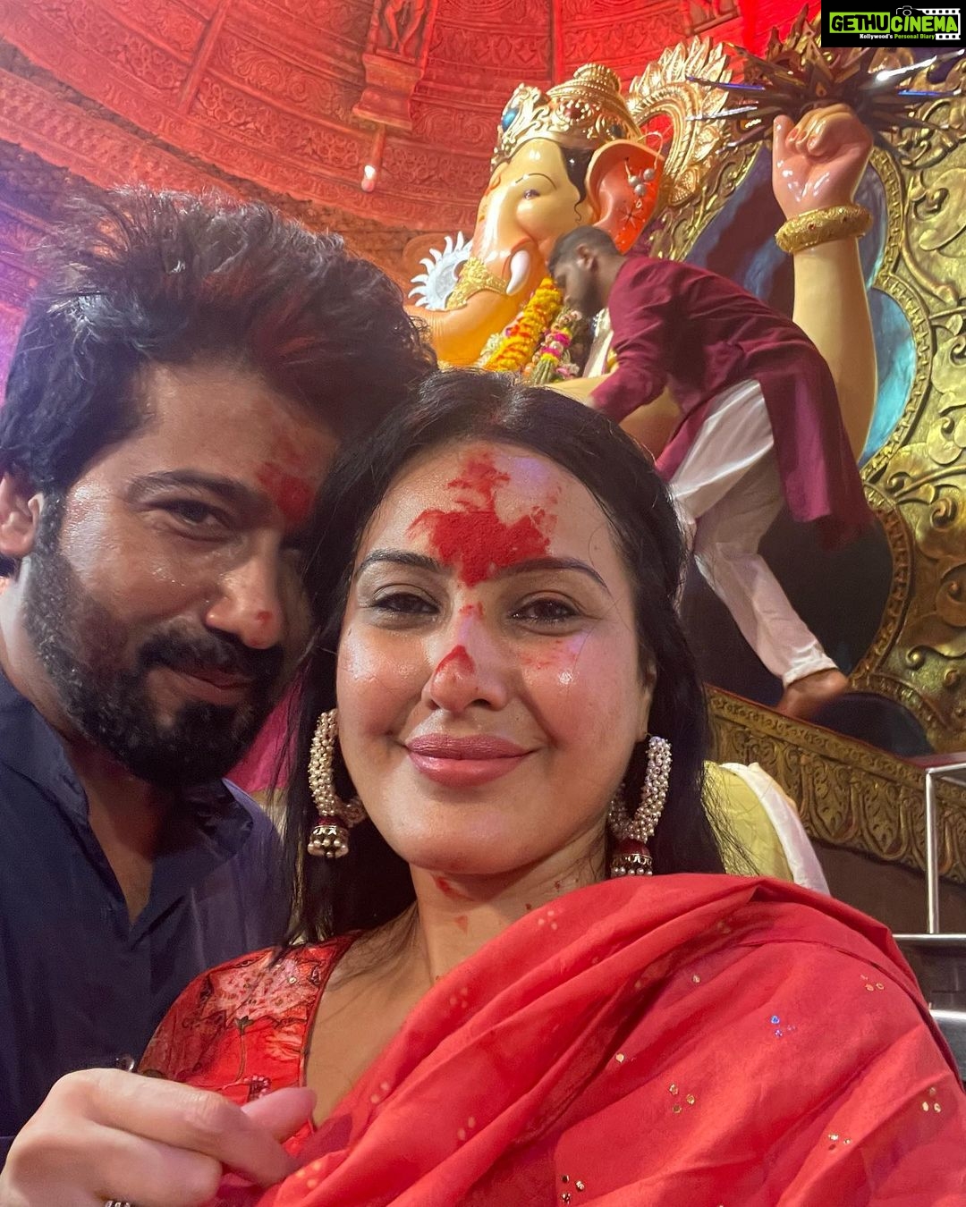 Kamya Punjabi - 15.3K Likes - Most Liked Instagram Photos