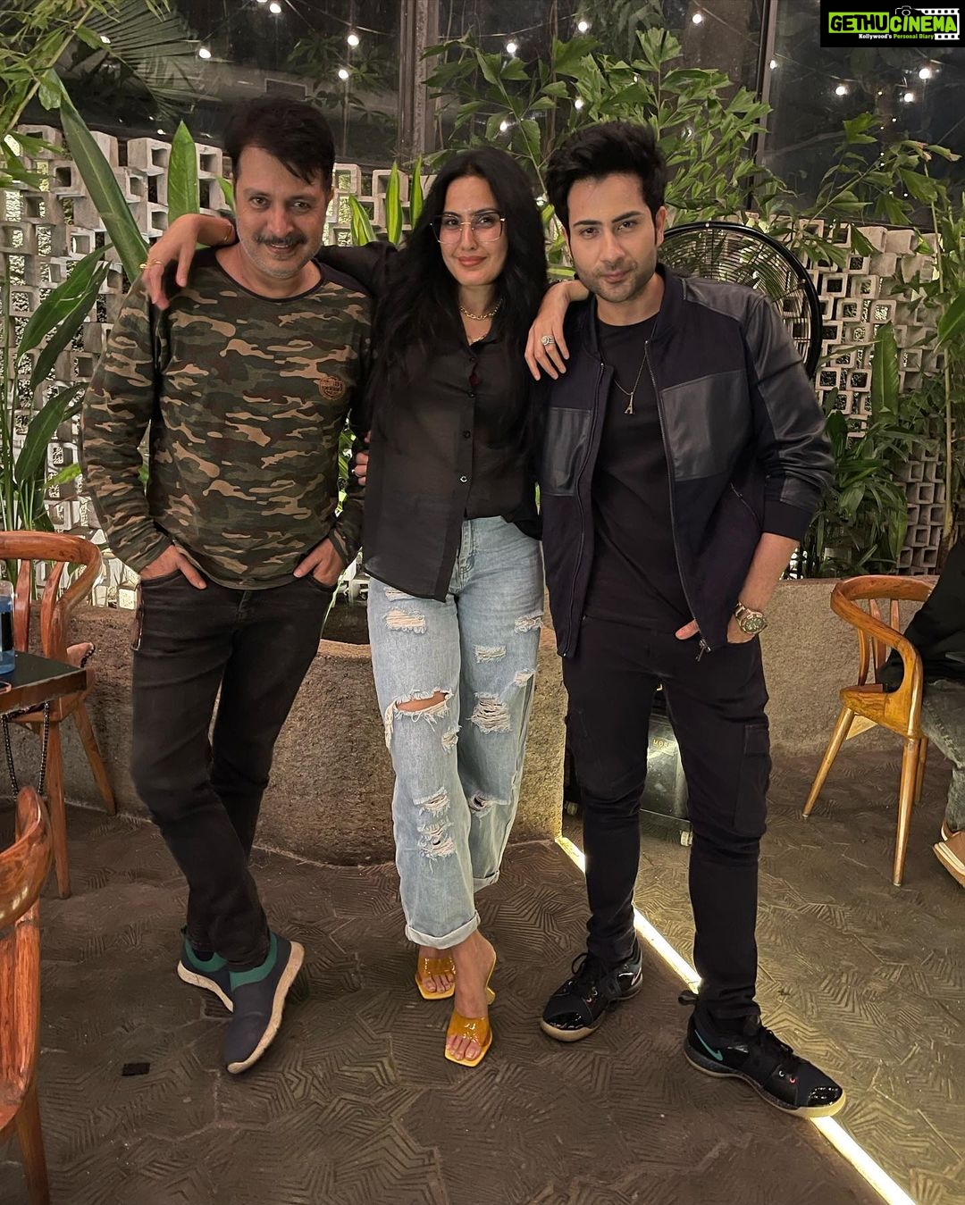 Kamya Punjabi Instagram - #aboutlastnight @bhuvanchopra @lakshya2204 @manieshpaul @sharadkelkar @keertikelkar