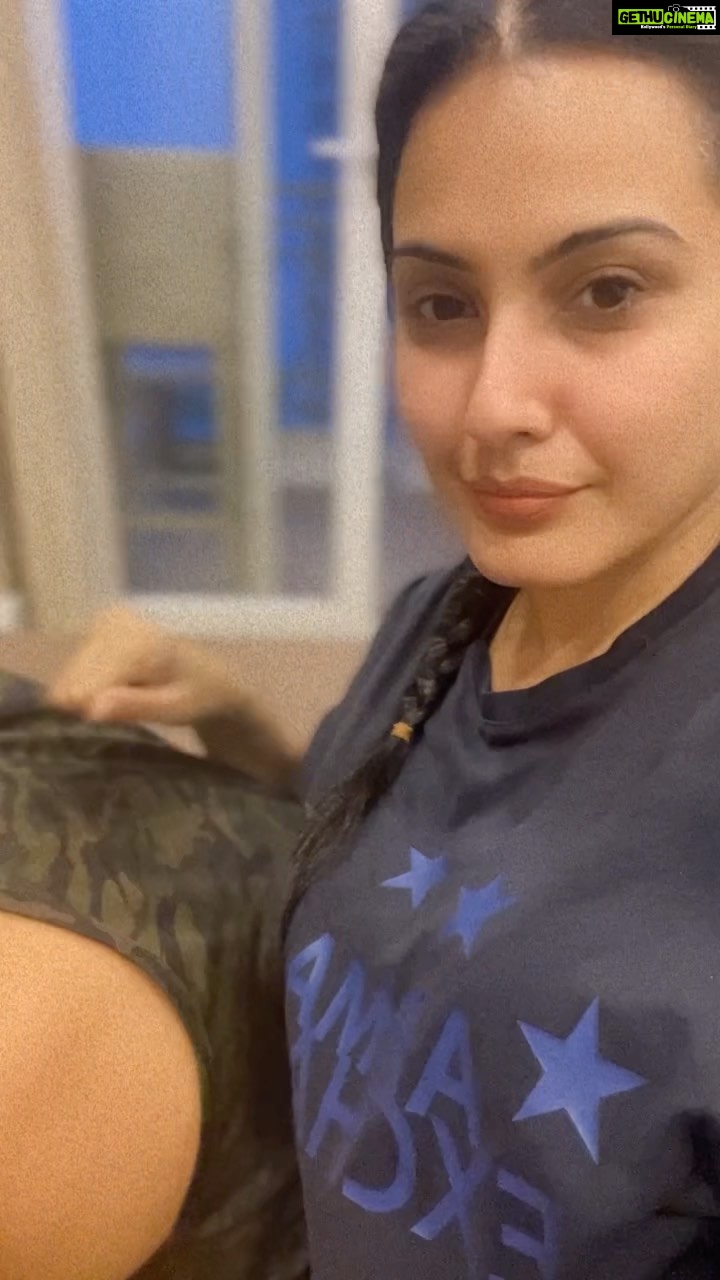 Kamya Punjabi Instagram - I love you 💕 #kamyapunjabi #shalabhdang #kasha