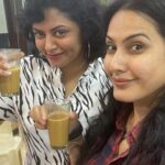 Kamya Punjabi Instagram - We are backkkkk #pajamaparty #kavitakaushik #kamyapanjabi @khushboo_kamal @sakshisinghofficiall @atulsatyakoushik @yadavishan @thetheatrecompanyofficial 16th july #vadodara