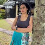 Kamya Punjabi Instagram - When u know ur holiday is coming to an end…. Bahot takliff hui 🙊 #holiday #reeling #kamyapunjabi