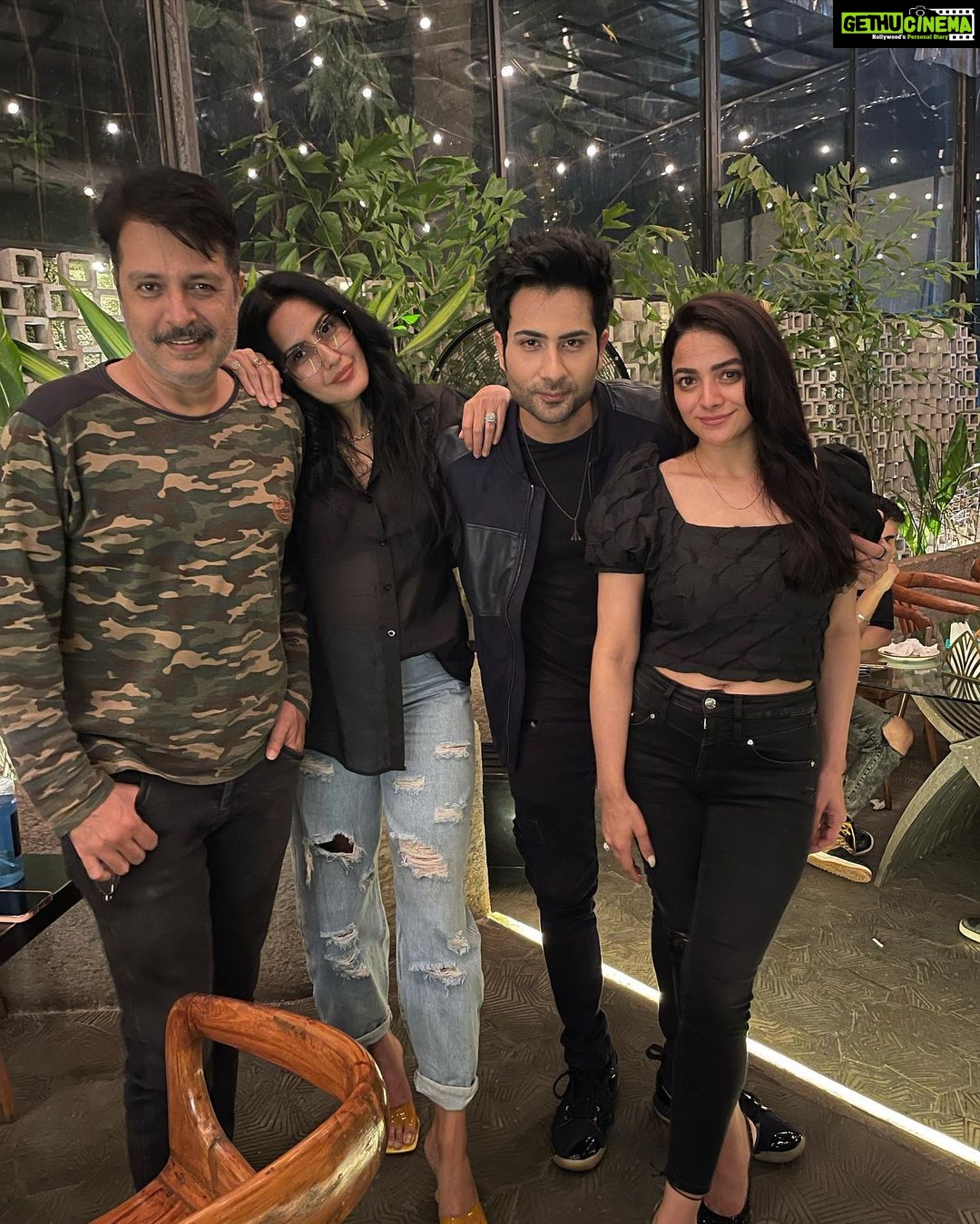 Kamya Punjabi Instagram - #aboutlastnight @bhuvanchopra @lakshya2204 @manieshpaul @sharadkelkar @keertikelkar