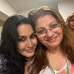 Kamya Punjabi Instagram - Met these lovely, full of life ladies last night ❤️ #aboutlastnight Thank you @aartimattoo @neerushaa_nikhat for all the efforts to gather this gang under one roof and ofcourse an amazing time 🤗