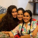 Kamya Punjabi Instagram - #familygathering #bringingin Mom’s #birthday ❤️ #happybirthdaymom