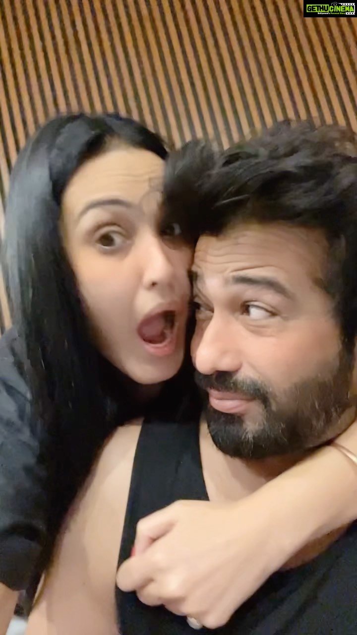 Kamya Punjabi Instagram - #attackattack 😃❤️🤩 #reelsviral #kamyapunjabi #shalabhdang #kasha