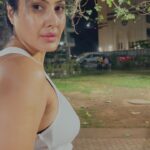 Kamya Punjabi Instagram - Badlao Prakriti ka niyam hai 🌝😉 #changetheworld #bebettereveryday #reels #reelsinstagram #kamyapunjabi