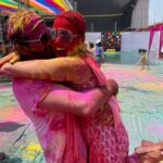 Kamya Punjabi Instagram - Colourful holi after sooooo longggggg 💃🏻🕺🏼