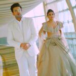 Karan Kundrra Instagram - My dream sequence & my dream girl ❤️ #Gratitude Styled by : @dollaypop Assisted by : @singlasahab04 @shreeum @deepanshigoell Blazer : @abkasaofficial Shirt : @jackjonesindia Shot : @that.nikhil #HarMaidanFateh #KaranKundrra Dubai, United Arab Emirates