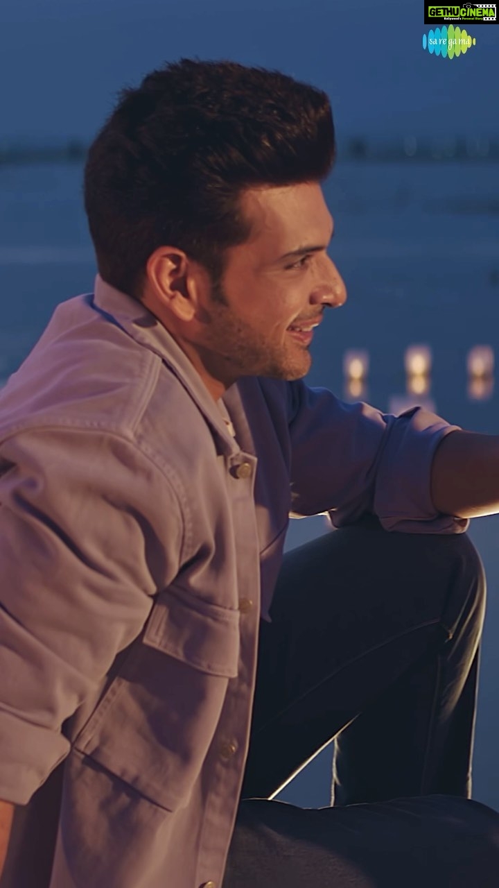 Karan Kundrra Instagram - #InniSiGal is about to takeover your dil!â¤ď¸â¤ď¸đ𼰠SONG OUT NOW on Saregama Music YouTube channel. @stebinben @aditi_budhathoki @sanjeevchaturvediofficial @sarikaschaturvedi @mansi.si @appusworld @b2getherpros @saregama_official #Saregama #SaregamaMusic #KaranKundrra #LoveSong #StebinBen #AditiBudhathoki