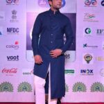 Karan Kundrra Instagram - Another day of living the dream, I must’ve done something right to deserve this world premiere at the prestigious stage of @iffigoa 🧿 Not taking a moment of this for granted, thank you a million times over, on my hands and knees 🙏🏼 Big love to the A Team @randeephooda @ileana_official @balwindersinghjanjua @sonypictures #TeraKyaHogaLovely #WorldPremiere