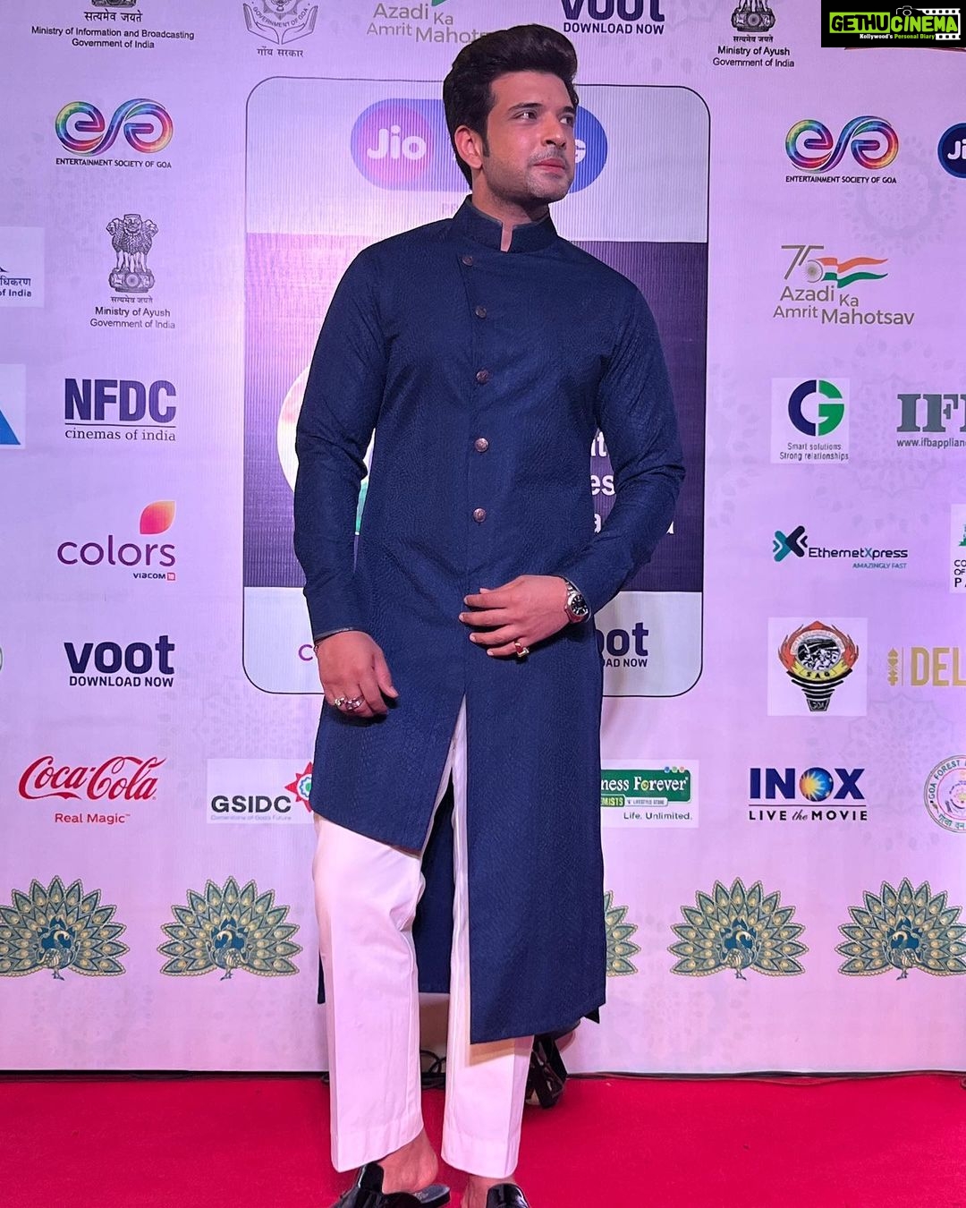 Karan Kundrra Instagram - Another day of living the dream, I must’ve done something right to deserve this world premiere at the prestigious stage of @iffigoa 🧿 Not taking a moment of this for granted, thank you a million times over, on my hands and knees 🙏🏼 Big love to the A Team @randeephooda @ileana_official @balwindersinghjanjua @sonypictures #TeraKyaHogaLovely #WorldPremiere