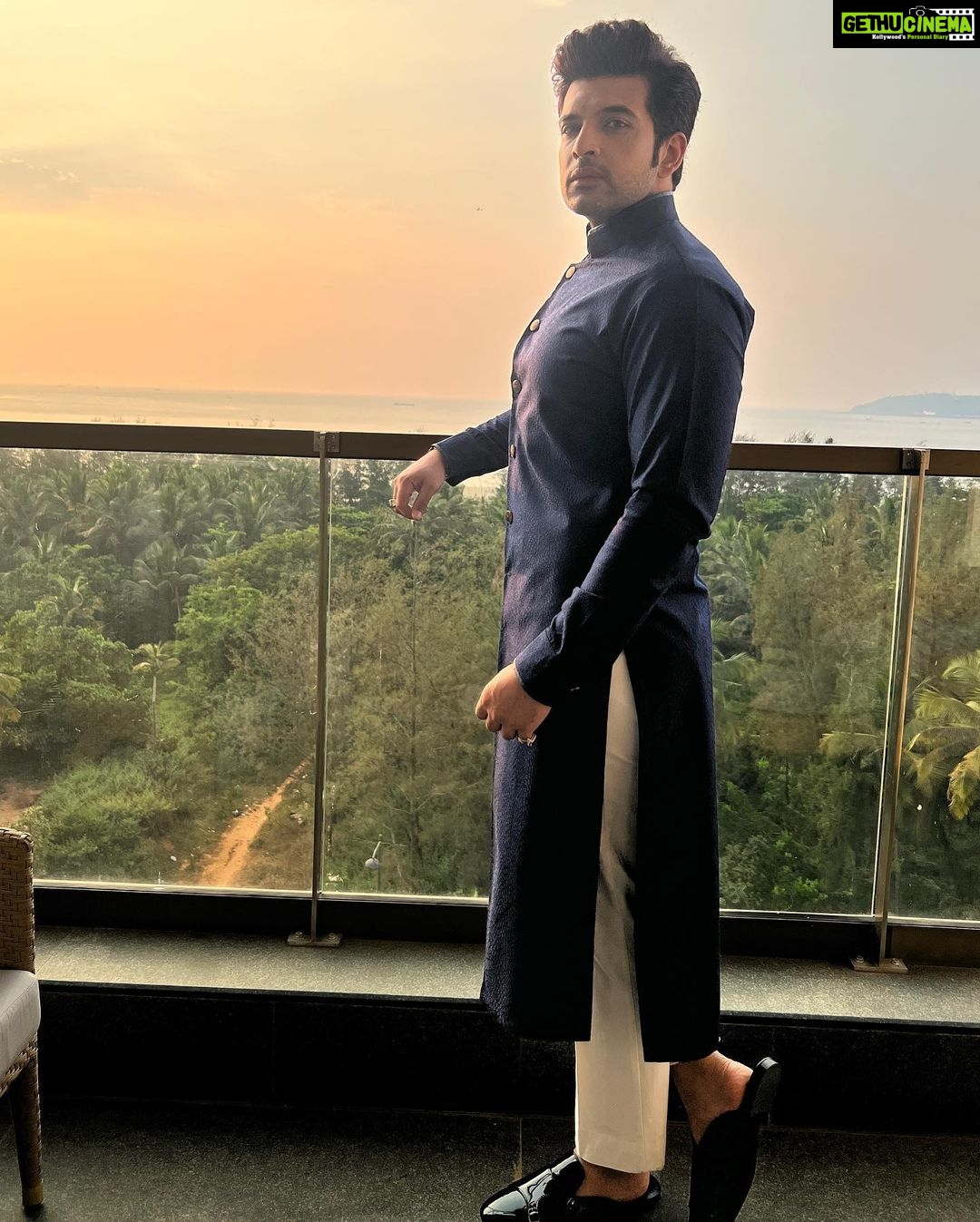 Karan Kundrra Instagram - Looks for days 🧿 Tonight at @iffigoa - so blessed to be in the presence of the greatest people of indian cinema, and to catch the world premier of our labour of love ‘Tera Kya Hoga Lovely’ What an honour, what a year! God has been too kind, and you all have been even kinder ❤️ Styled by: @dollaypop Asst: @singlasahab04 @shreeum Outfit: @rituandabhishek Shoes: @fhos_india Goa, India