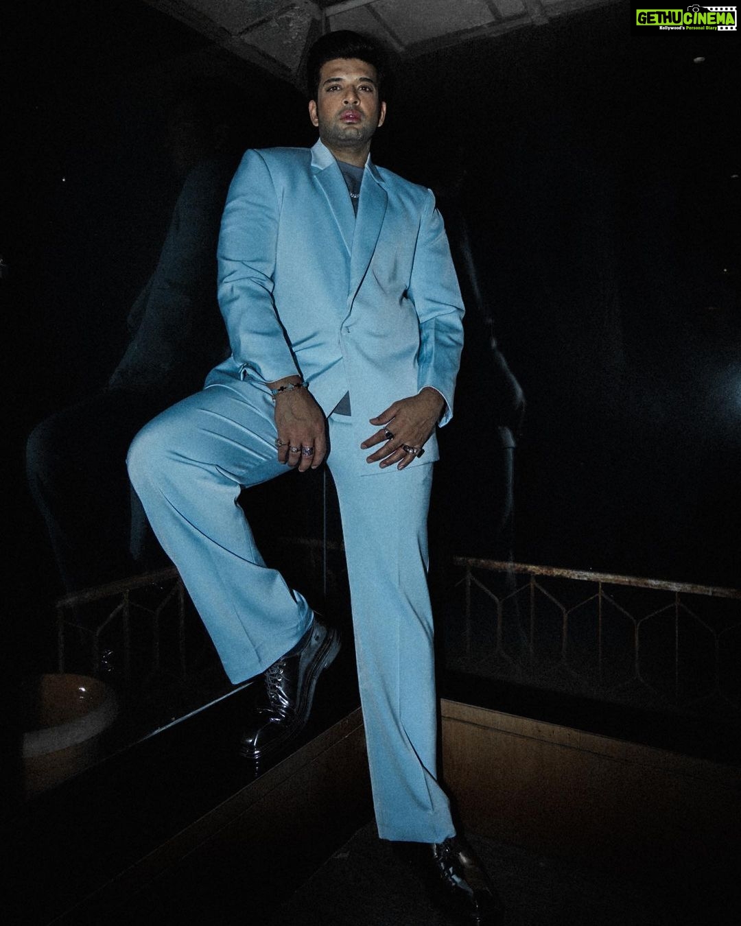 Karan Kundrra Instagram - I often think that the night is more alive and more richly colored than the day… #VincentVanGogh Making our own #StarryNight w the best, drippin in finnesse ~ Styled by: @dollaypop Photographed by: @that.Nikhil Asst: @singlasahab04 @deepanshigoell @shreeum Outfit: Custom @dollaypop.shop Rings: @carillonjewlery @amargems @dripproject.co Shoes: @jeetinder_sandhu Hair: @elvisvaaz Make Up: @makeupbymangesh