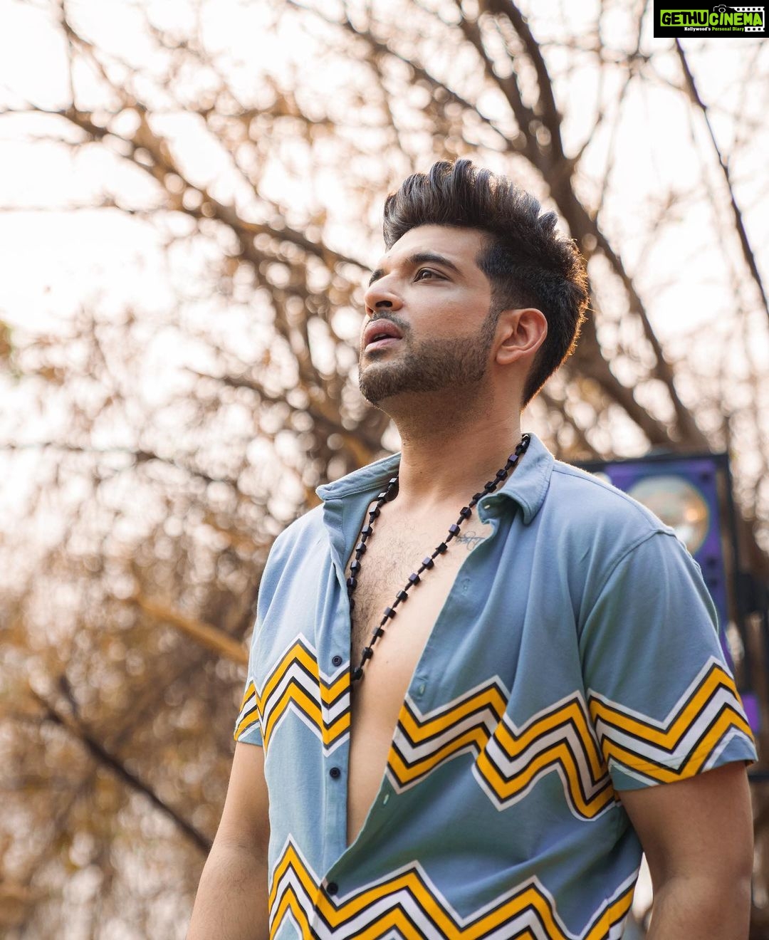 Karan Kundrra Instagram - blue n yellow ✌🏼 Film City