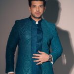 Karan Kundrra Instagram – Meanwhile Punjabiyaan da Kakkaa.. ;)
Style: @kmundhe4442
Outfit: @elitesahab
Shot: @smileplease_25
