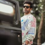 Karan Kundrra Instagram – Fooling around while shooting for a super fun segment with @mashable.india Outfit: fans shot: @that.nikhil