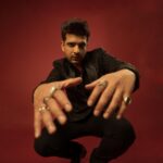 Karan Kundrra Instagram - Sleek times 3⚡️ Styled by : @shreeum & @mehullsinglla Style team : @anushakala Suit : @svensuits Jewels : @dripproject.co Shoes : @berleighluxury Shot : @that.nikhil @dotstudiosmumbai
