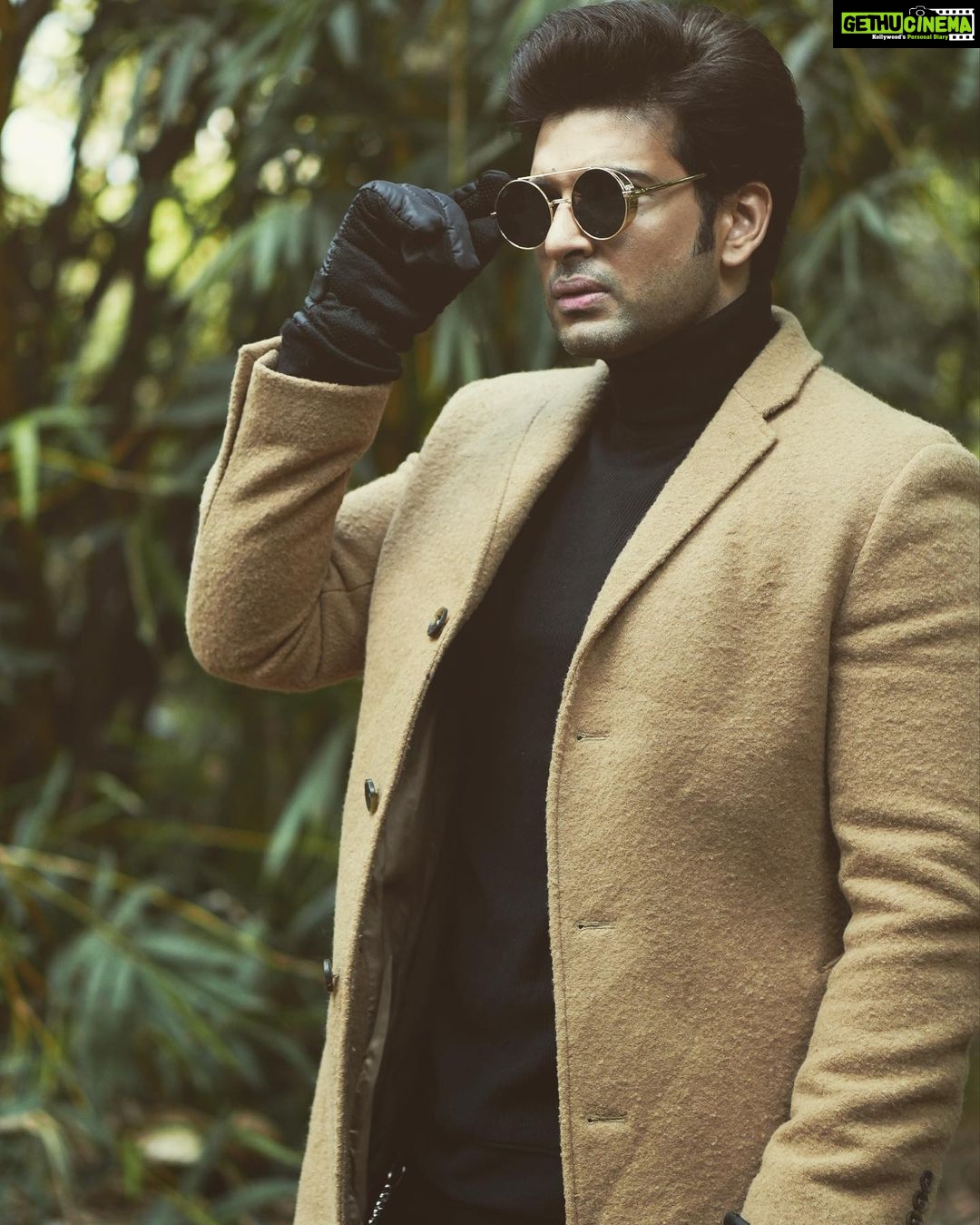 Karan Kundrra Instagram - you secretly hate me.. I openly don’t care.. ;)