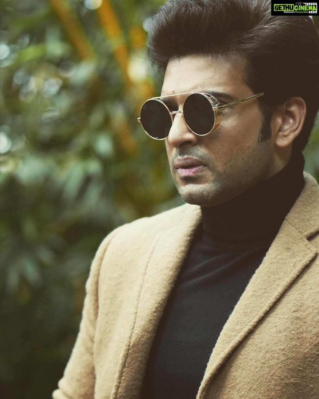 Karan Kundrra Instagram - you secretly hate me.. I openly don’t care.. ;)