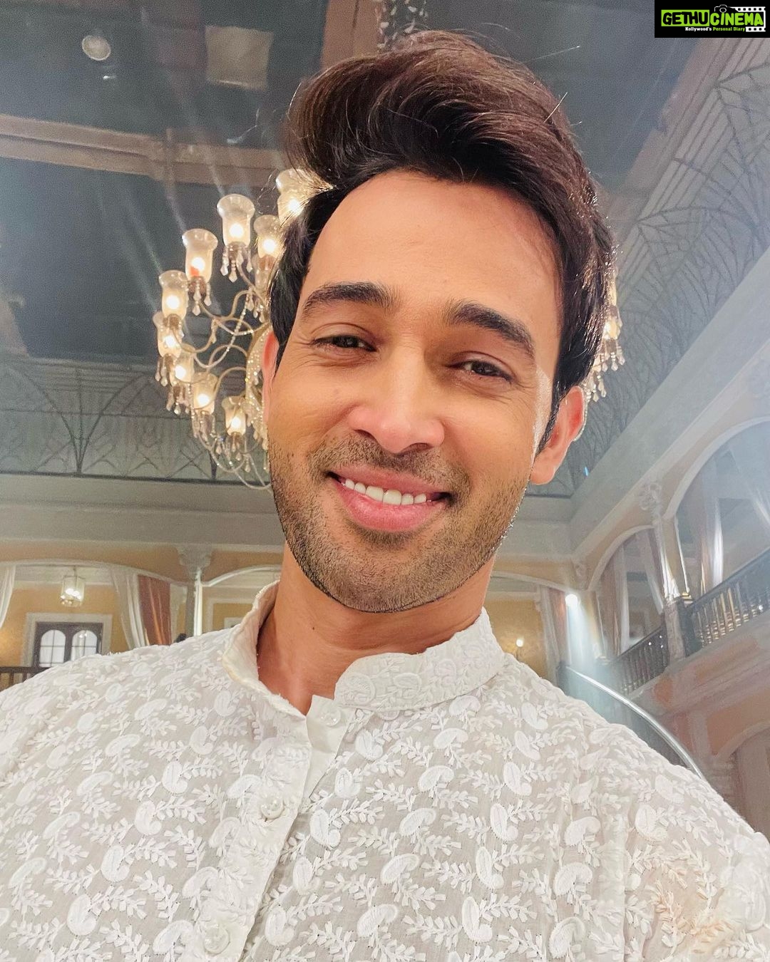 Karan Sharma Instagram - Have a jolly day 😎 #karansharma . . . #sasuralsimarka2 #vivaan #menfashion #menstyle