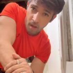 Karan Sharma Instagram - DIL TOD JOD KAR TODNE WALE KO KYA KEHTE HAI 😎 ! . #karansharma #reels #reelsinstagram #srk