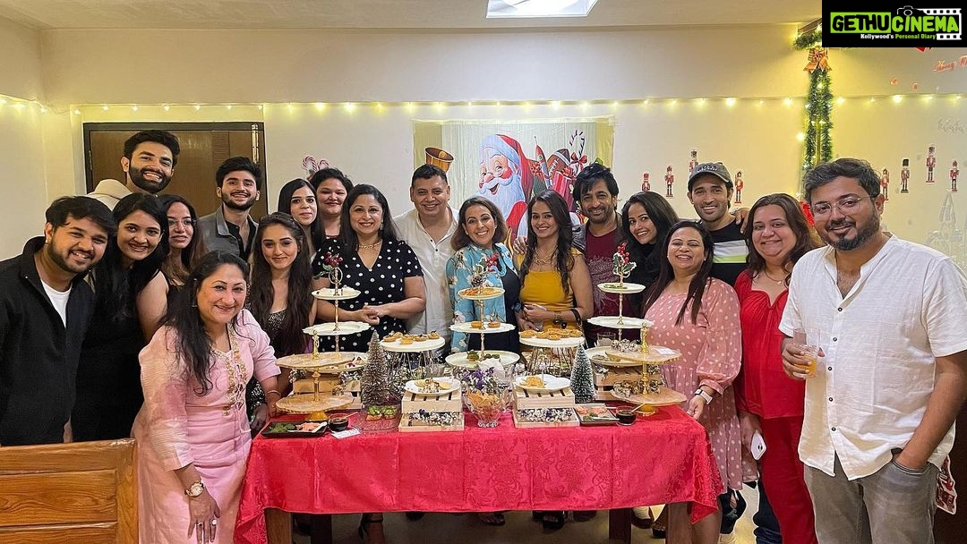 Karan Sharma Instagram - Thankyou for hosting this amazing get together @jayverma13 We all had great time ❤️🤗#sasuralsimarka2 #teamssk2 Mumbai, Maharashtra