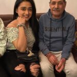 Karan Sharma Instagram - #happybirthdaytome - Toh Sasural se start karte hai 😬.. … Thanks a lot to my SSK2 family for being there with me for my birthday celebration 🥰… kuch family members party enjoy karte rehgaye pic click hi nahin ki 😬😂.. but I love you all ❤️😘 . @vibha_bhagat @rajevpaul @avinashmukherjee_ @jayatibhatia @radhikamuthukumar_official @sanctimonious_fanatic @itsshubhanshisingh @tanyasharma27 @aravchowdharry @rupeshkotwani_ @sanctimonious_fanatic #karansharma #happybirthday