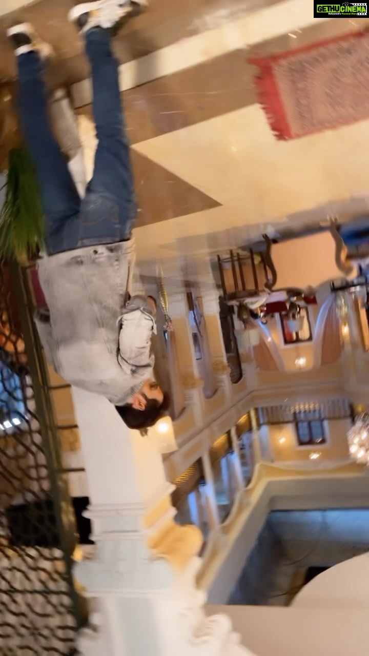 Karan Sharma Instagram - This song matched my moves perfectly 😎😍 #reels #karansharma #yepardahatado #trending