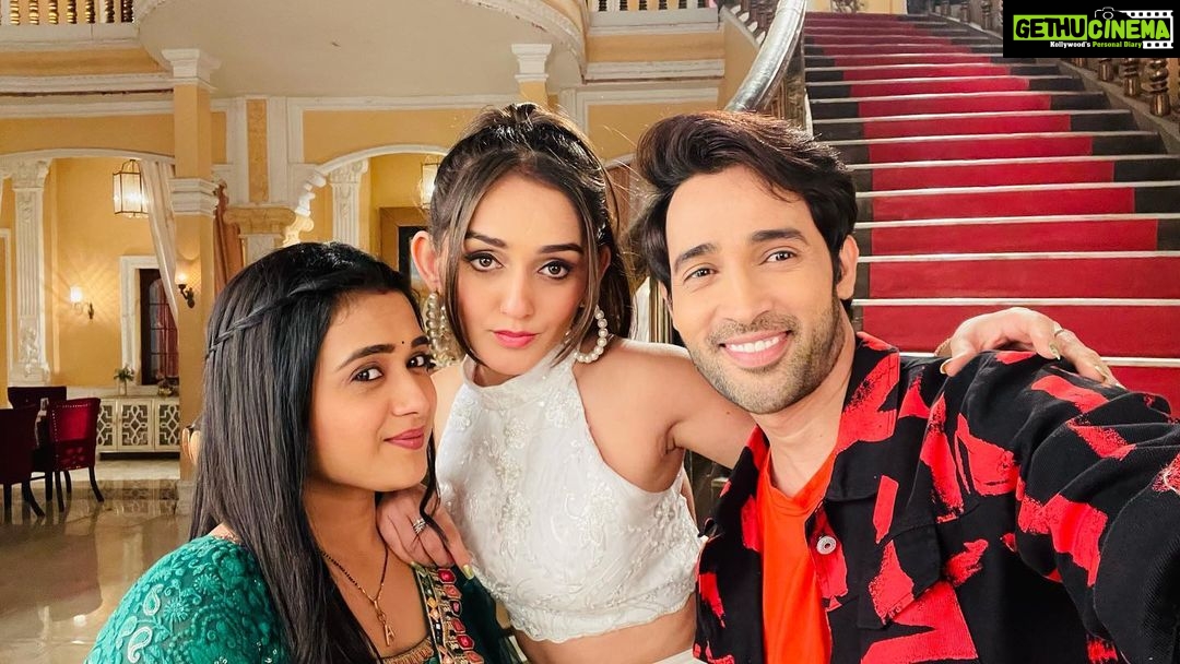 Karan Sharma Instagram - Happy Valentine’s Day to all ❤️ !! . . #happyvalentinesday #sasuralsimarka2 #ssk2