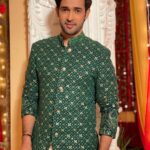 Karan Sharma Instagram - Good evening insta family 🥰 . . . #karansharma #sasuralsimarka2 #goodevening #instafamily #mensfashion