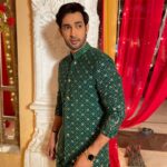 Karan Sharma Instagram - Good evening insta family 🥰 . . . #karansharma #sasuralsimarka2 #goodevening #instafamily #mensfashion