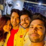 Karan Sharma Instagram - What a wonderful night it was .. I had a great time @surabhi.samriddhi ☺️.. once again Wishing your mother @sumati.mehra a long and healthy life 🤗🥰 you both arranged a superb surprise Party for her ! Keep Rocking 🤘!