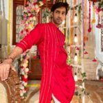 Karan Sharma Instagram - May this MAKAR SANKRANTI enlighten your life with the warmth of glory, and happiness. 🤗❤️! . . #happymakarsankranti #karansharma #sasuralsimarka2 #blessings