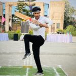 Karan Sharma Instagram - Chak De 😎.. . #karansharma #ssk2 #vivaan #colorstv #cricket #match
