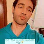 Karan Sharma Instagram - You very chalak bro 🤓😉 #abdurozik #bigboss #colorstv #fun #karansharma