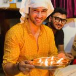 Karan Sharma Instagram - Deepawali 🪔 🪔… ❤️🎉 #festivevibes #family #friends