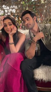 Karan Sharma Instagram - Kesi Ho ? 😀 @tanyasharma27 #reels . . . . #tanyasharma #karansharma #keseho #chaipeelo