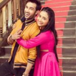 Karan Sharma Instagram - Dewar bhabhi duo🤗🤗 Friendship that lasts forever 🥰 Keep watching sasural simar ka 2 Mon-sat 6 pm only on colors #ssk2 #simar #vivan #colorstv #friendshipgoals