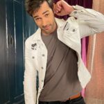 Karan Sharma Instagram - A person who feels appreciated will always do more than is expected! . . . #karansharma #sasuralsimarka2 #vivaan