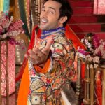 Karan Sharma Instagram - Happy Dussehra to all 🤗🥰 ! . . . . #karansharma #happydussehra #inidanfestival #jaishreeram