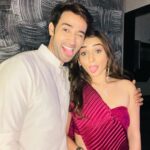 Karan Sharma Instagram - Diwali Celebrations with my besties 🎉🪔🥰🤗 #diwali #diwalivibes #festivevibes #karansharma