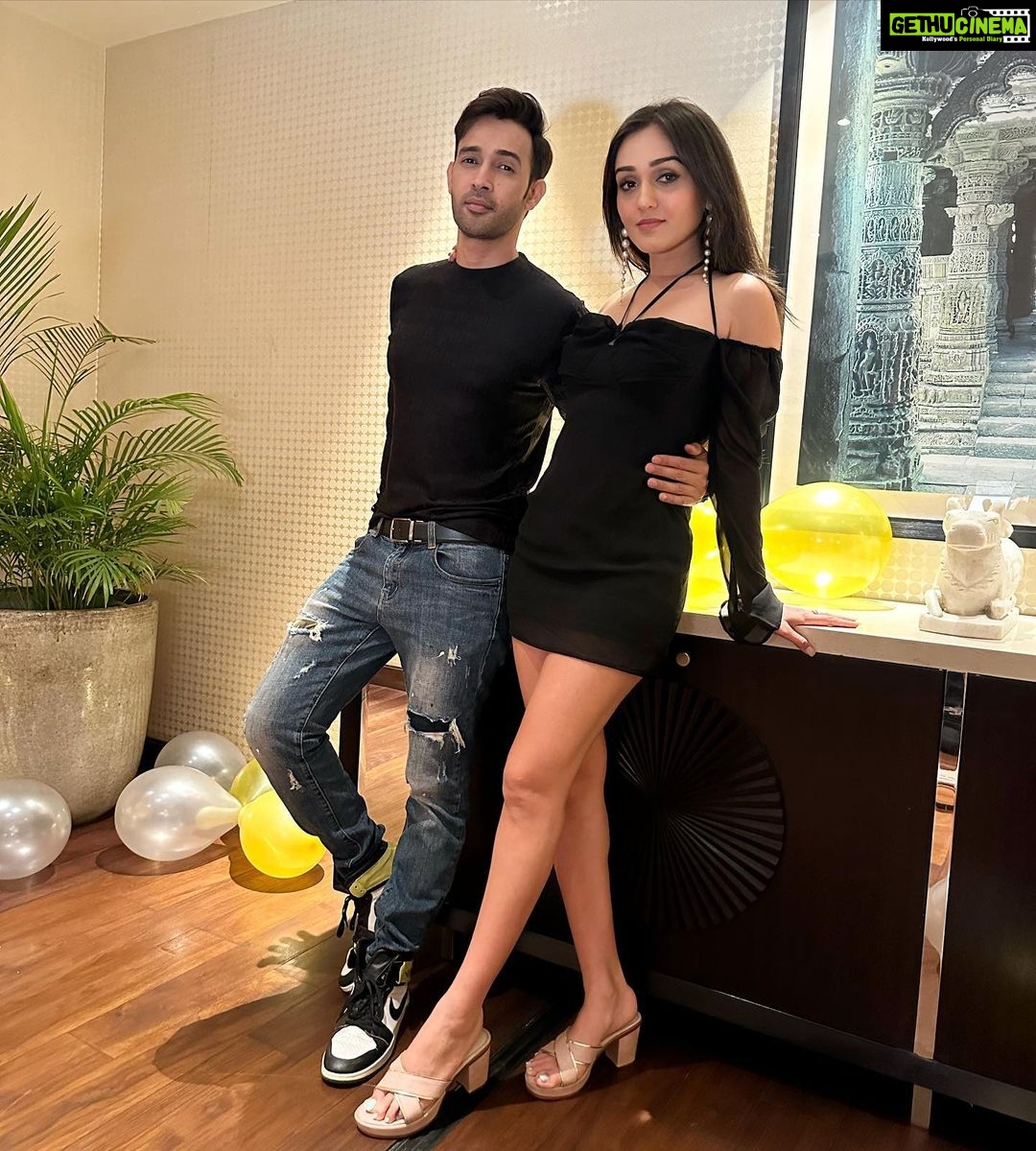 Karan Sharma Instagram - few clicks for all Reevaan fans @tanyasharma27 #reevaan 🤗❤️