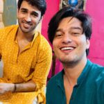Karan Sharma Instagram - Deepawali 🪔 🪔… ❤️🎉 #festivevibes #family #friends